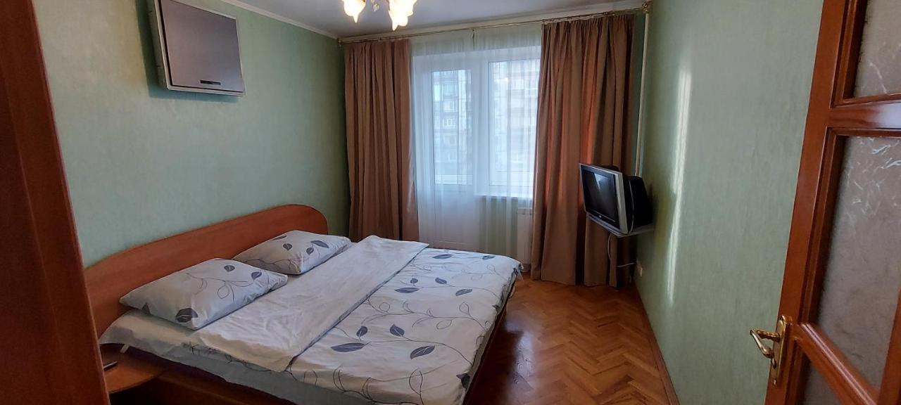 Apartment On Patriarkha Mstyslava Skrypnyka Street Kiev Exterior foto