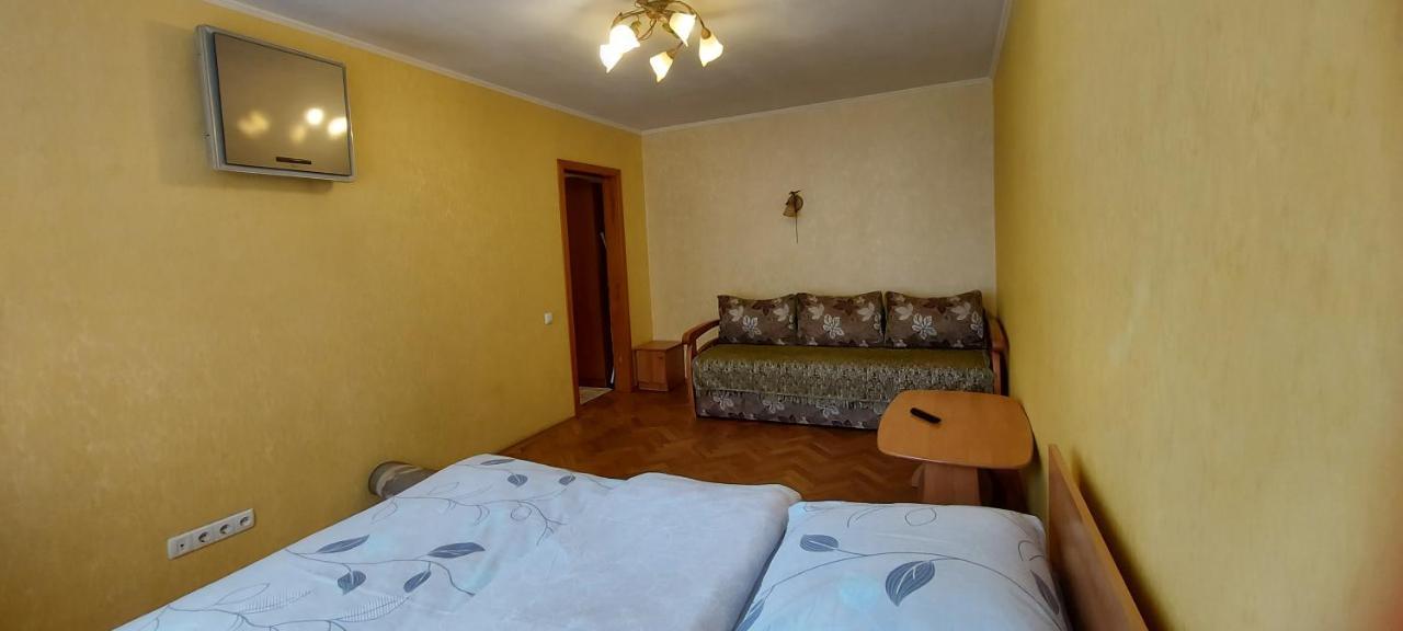 Apartment On Patriarkha Mstyslava Skrypnyka Street Kiev Exterior foto